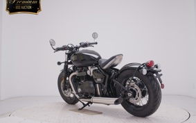 TRIUMPH BONNEVILLE BOBBER 2026