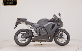 HONDA CBR600RR 2024 PC40