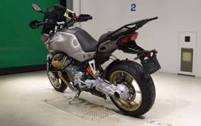MOTO GUZZI V100 MANDELLO 2023