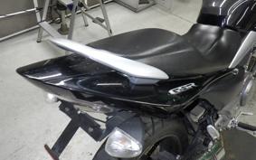SUZUKI GSR250
