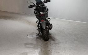 HONDA CB200X MC56