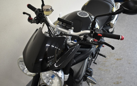TRIUMPH STREET TRIPLE R 2010 TMD416