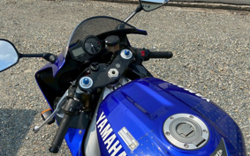 YAMAHA YZF-R1 2000 RN04