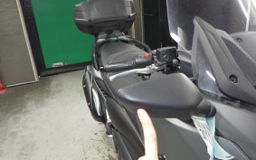 YAMAHA T-MAX 560 T 2020 SJ19J