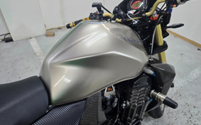KAWASAKI Z1000 2005 ZRT00A