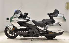 HONDA GL 1800 GOLD WING TOUR DCT 2025