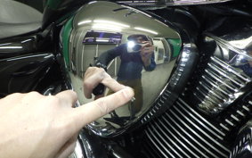 SUZUKI BOULEVARD M109R 2011