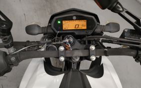 YAMAHA FZ25 RG42