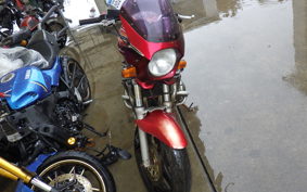 SUZUKI GSF750 GR7EA