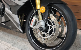 TRIUMPH DAYTONA MOTO 2 765 2020 HDA214