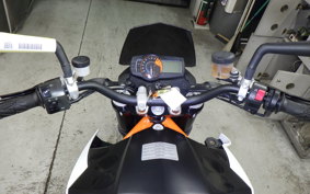 KTM 990 SUPER DUKE R 2013