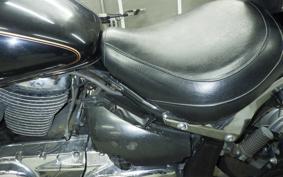 SUZUKI INTRUDER 400 Classic 2004