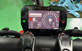 DUCATI STREET FIGHTER V4S 2023 4F00