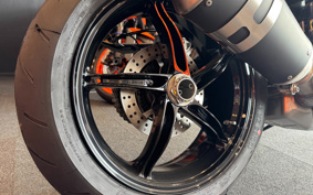 KTM 1290 SUPER DUKE GT V6940