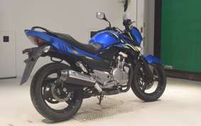 SUZUKI GSR250
