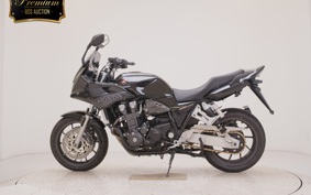 HONDA CB1300SB SUPER BOLDOR 2026 SC54