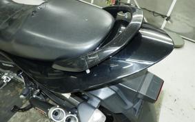 SUZUKI GSR250F