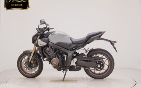 HONDA CB650R E-Clutch 2026 RH17