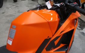 KTM 390 RC 2023 JYJ40