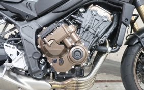 HONDA CB650R E-Clutch 2024 RH17