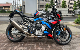 BMW M1000R 2026 0P51
