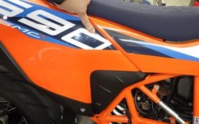 KTM 690 SMC R 2025