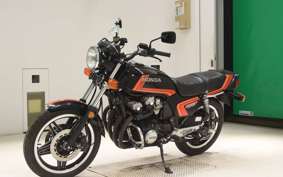 HONDA CB900F 2023