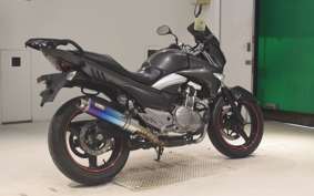 SUZUKI GSR250