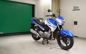 SUZUKI GSR250 2004