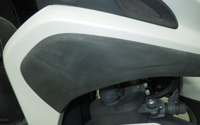 YAMAHA ﾄﾘｼﾃｨ125 SE82J