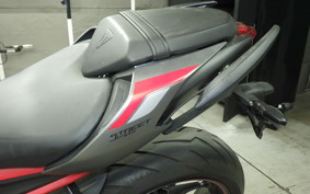 TRIUMPH STREET TRIPLE R 2021