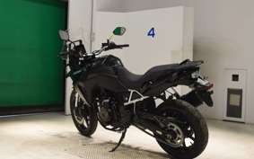 SUZUKI Vｽﾄﾛｰﾑ800 2024 EM1BA