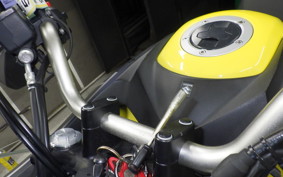 SUZUKI Vｽﾄﾛｰﾑ650A 2018 C733A