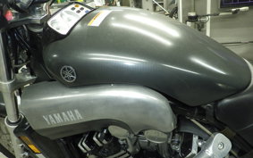 YAMAHA VMAX 2000