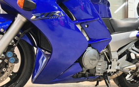YAMAHA FJR1300 2001 RP04