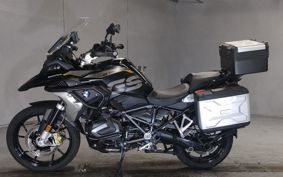 BMW R1250GSEKUSU CREW JIBU 0J91