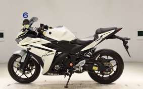 YAMAHA YZF-R25 RG10J