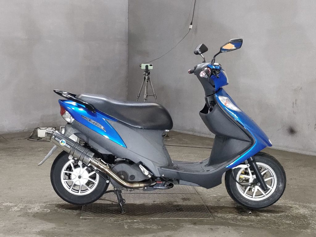 Фото Suzuki ADDRESS V125 с японского аукциона