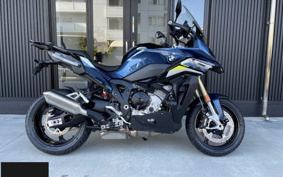 BMW S1000XR 0P11