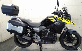 SUZUKI STROM 250 DS11A