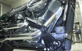 HARLEY FXBRS1870 2019