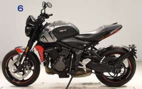 TRIUMPH TRIDENT 660 2022