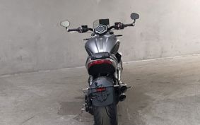 TRIUMPH  TRIUMPH  ROCKET 3R YBG11J