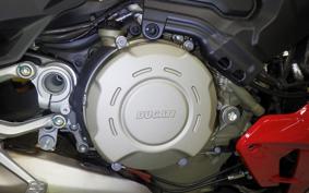 DUCATI STREETFIGHTER V4 S 2025
