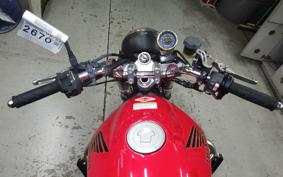 HONDA VTR 250 2024 MC33