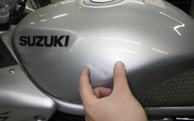 SUZUKI BANDIT 1200 S 2002 GV77A