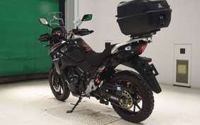 SUZUKI Vｽﾄﾛｰﾑ250A
