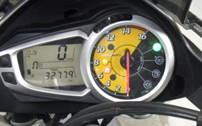 TRIUMPH STREET TRIPLE R 2010