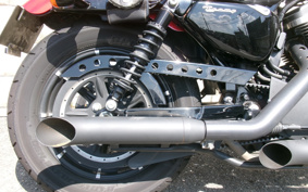 HARLEY XL883N 2017 LE2