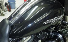 HARLEY FLHX 1690 2014